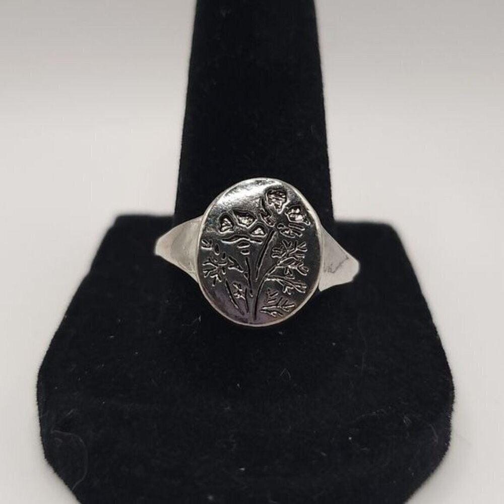 Silver Oval‎ Orchid Flower Carved Ring Size 9 (NWOT)